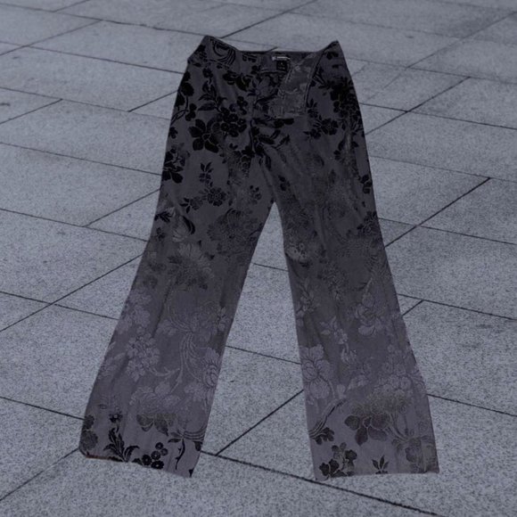 Pantalons à broderie - Picture 1 of 3